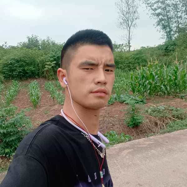 35岁岁四川单身帅哥 - 呼伦贝尔吉缘网