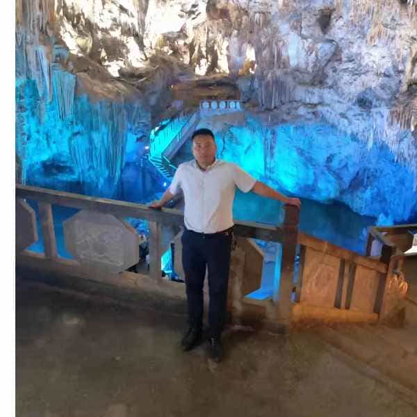 35岁岁云南单身帅哥 - 呼伦贝尔吉缘网