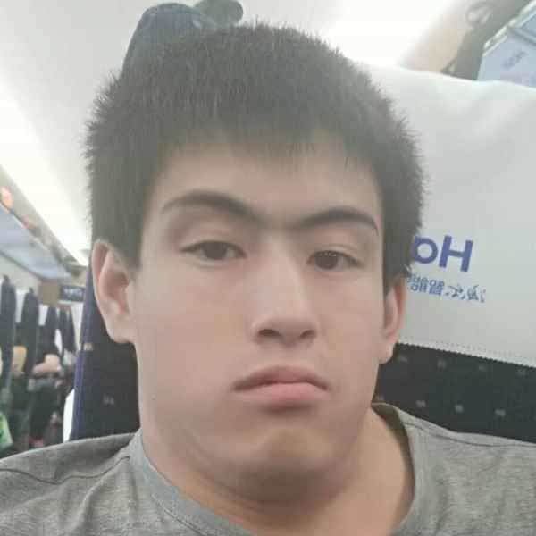 37岁岁广东单身帅哥 - 呼伦贝尔吉缘网