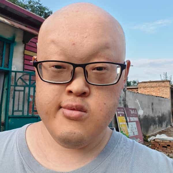 28岁岁山东单身帅哥 - 呼伦贝尔吉缘网