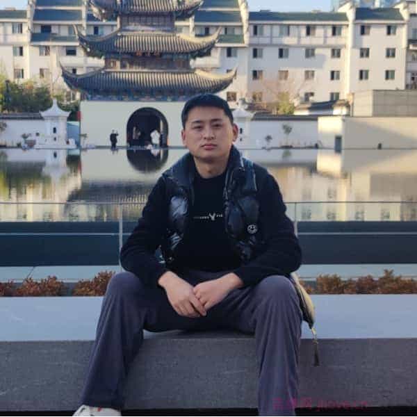 31岁岁湖北单身帅哥 - 呼伦贝尔吉缘网